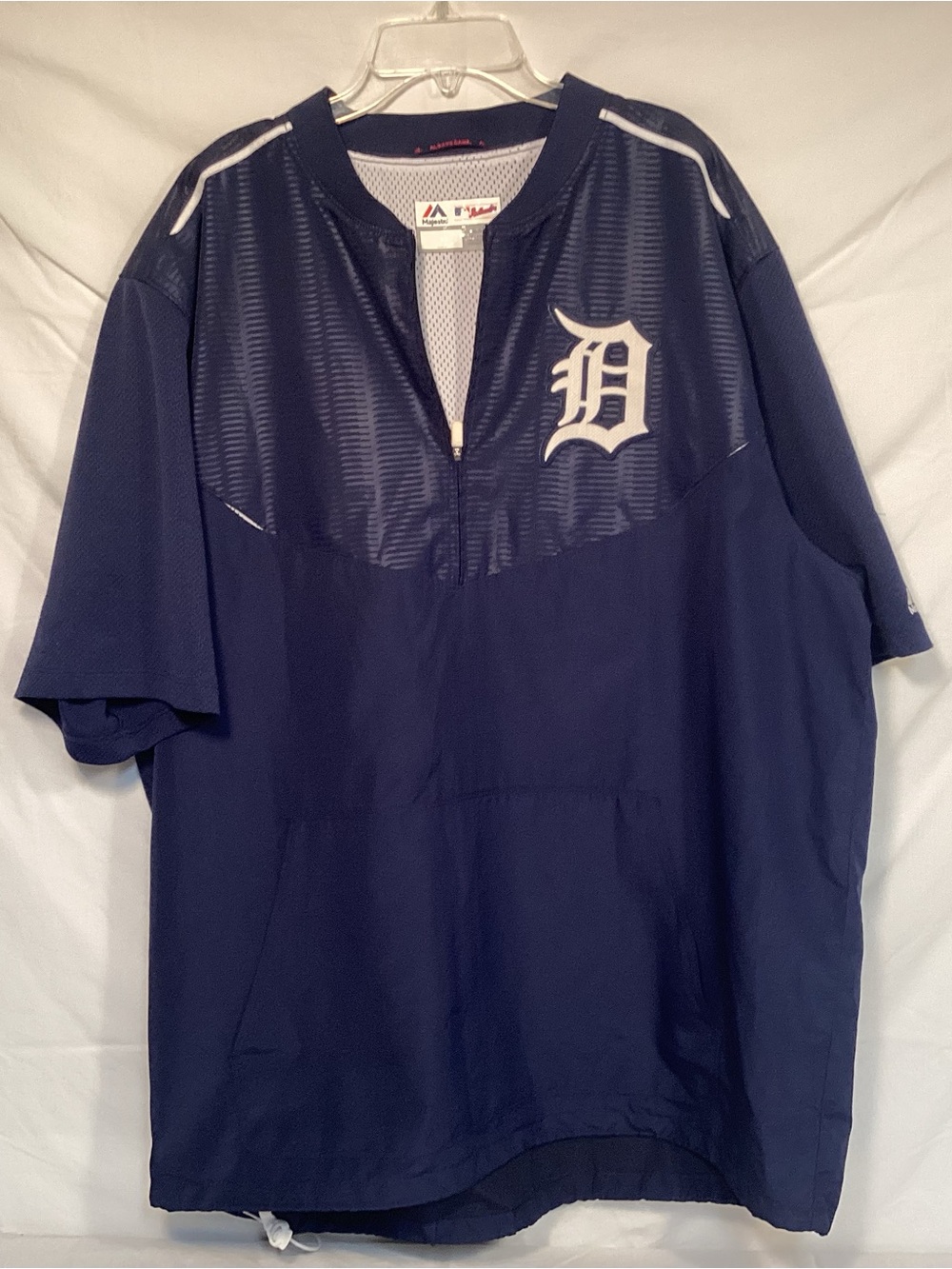 Detroit Tigers Authentic Majestic Men’s Short-Sleeve Pullover Jacket Size XL